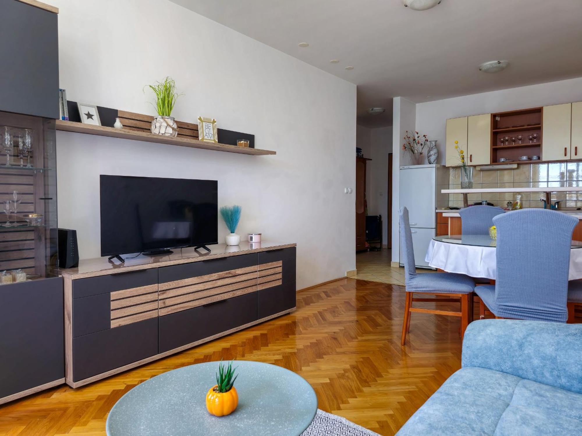 Apartment Cesarica Omiš Eksteriør bilde